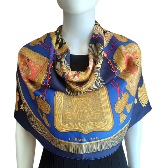 Hermes Accessories - Vintage HERMÈS Poste Et Calvarie Silk Twill Scarf 90cm Blue/Gold/Multi